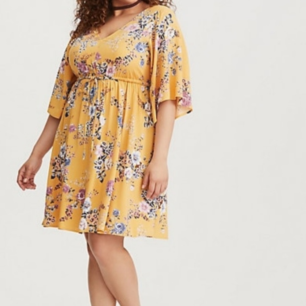 Torrid Size 3x Yellow Floral Dress